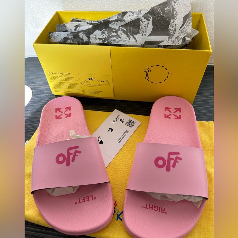 KIDS OFF-WHITE POOL SLIDES SZ 2